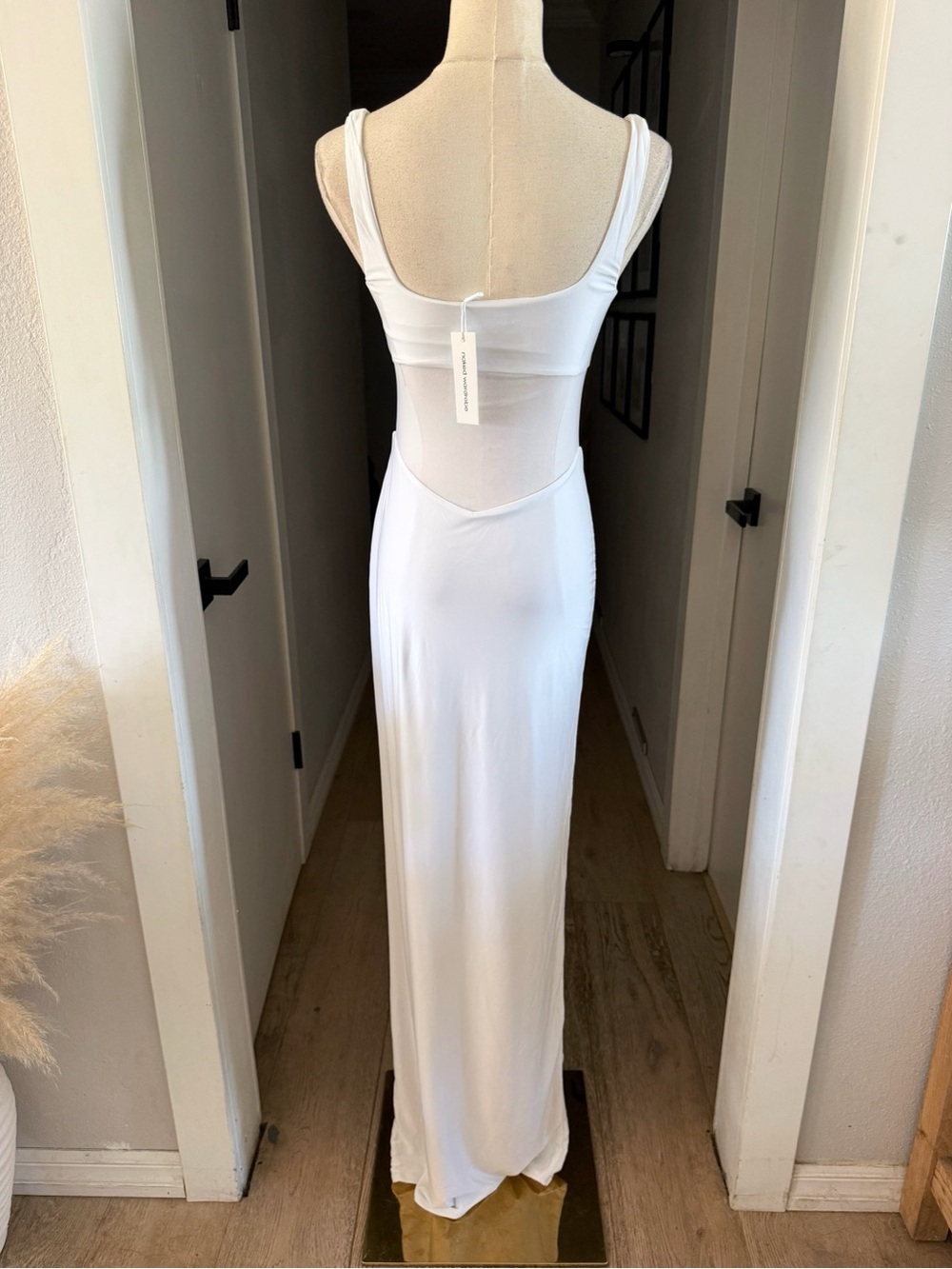 naked wardrobe Hourglass Mesh Contrast Maxi Dress White Sz M NWT - Picture 7 of 11
